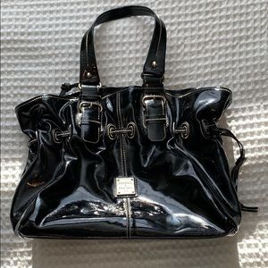 Dooney & Bourke black patent leather purse